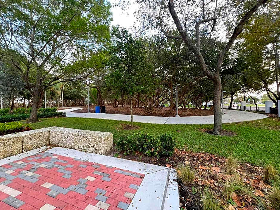 Los Patios Home Suites