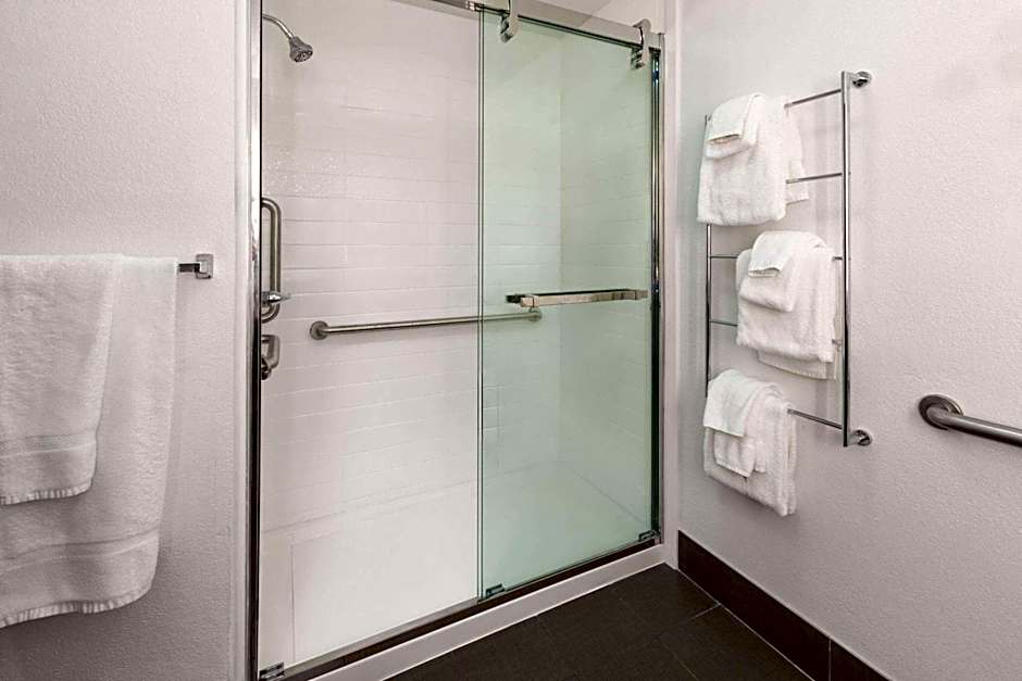 La Quinta Inn & Suites by Wyndham Meridian