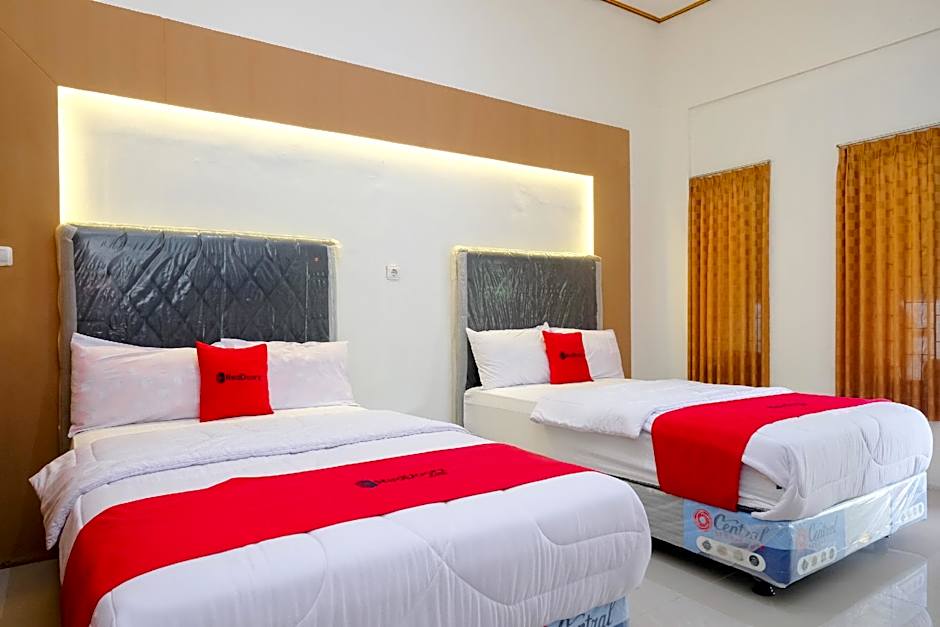 RedDoorz near Museum Gunung Merapi