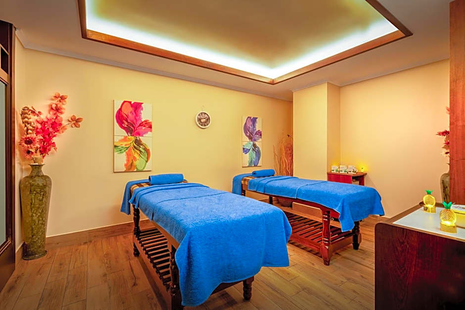 Saphir Hotel & Villas