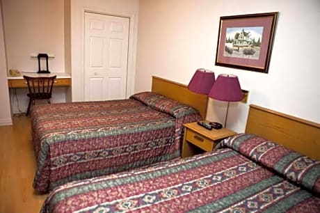Double Room with Two Double Beds - Ground Floor