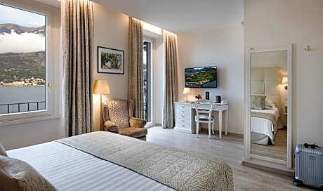 Deluxe Double or Twin Room with Balcony