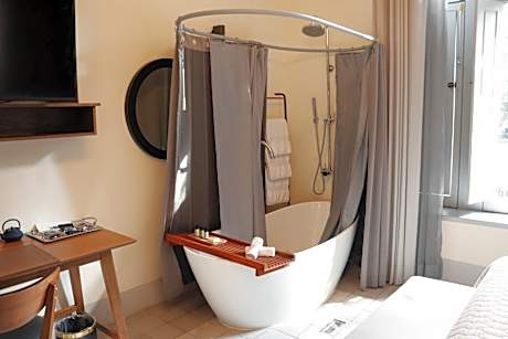 Deluxe Junior Suite