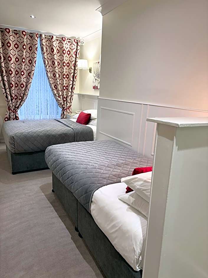 Dergvale Hotel