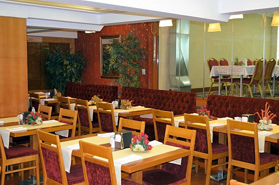 Yuksel Hotel