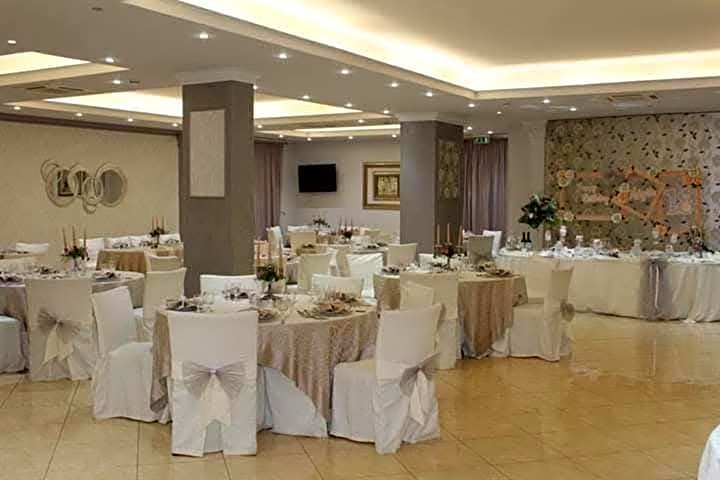 Sammartano Hotels
