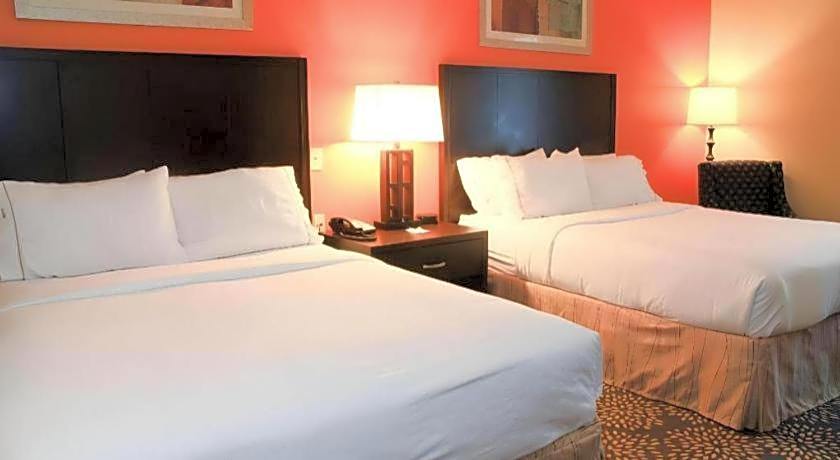 Holiday Inn Express Hotel & Suites Grand Island By IHG