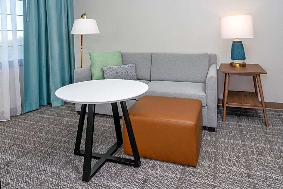 Staybridge Suites Williamsville - Buffalo