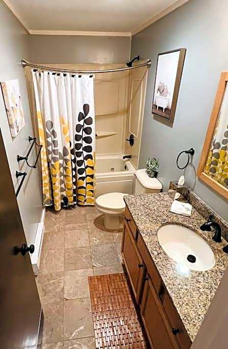 Attitash Mountain Village Studio - Slope View - Ski - Storyland