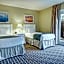 Wyndham Newport Overlook
