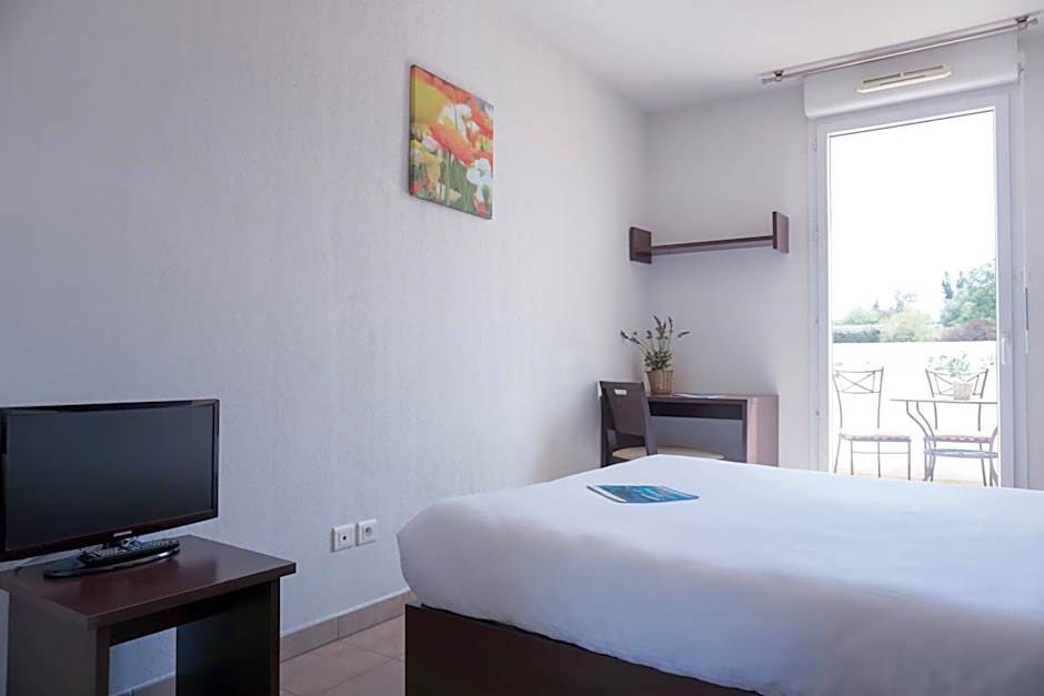 Comfort Aparthotel Six-Fours