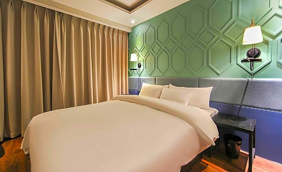 FrenchCode Hotel