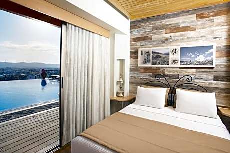 Deluxe Double Room with Sea View