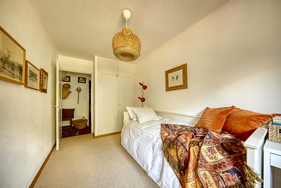 Ravines 50, Soulful Escape With Mountain Views