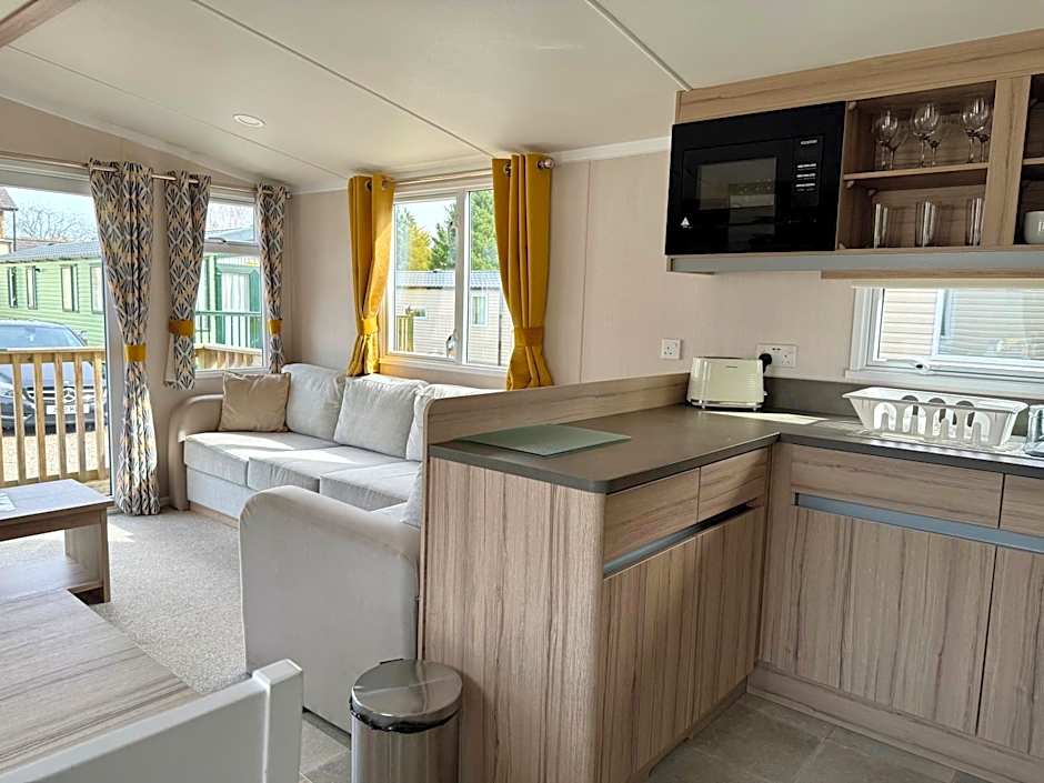 The Dram Van - Beautiful, luxury static caravan