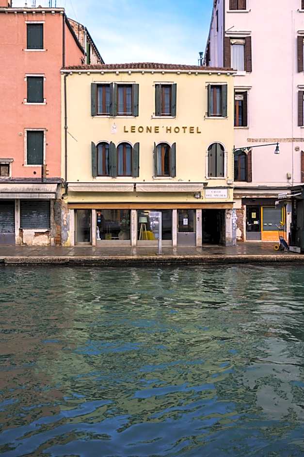 Leone Hotel