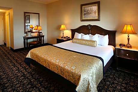 Monaco Studio Suite with King Bed