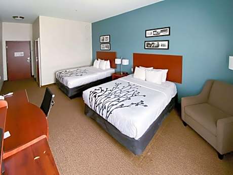 Deluxe Queen Room with Two Queen Beds