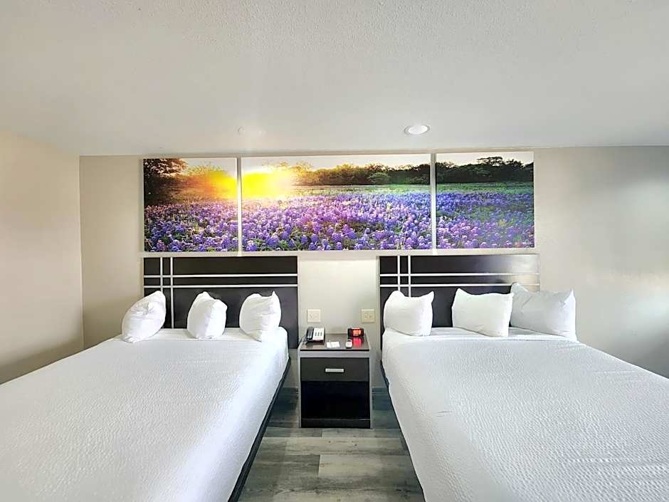 Days Inn by Wyndham Baytown TX