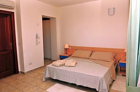 Triple Room with Sea View