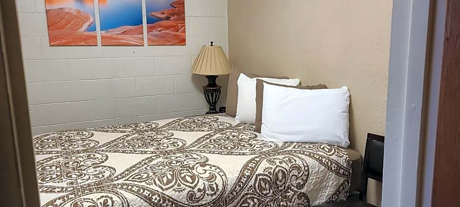 Red Rock Motel and Dam Motel