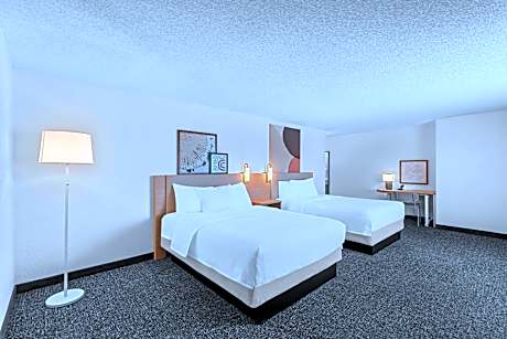 2 Queen Beds With Sofabed