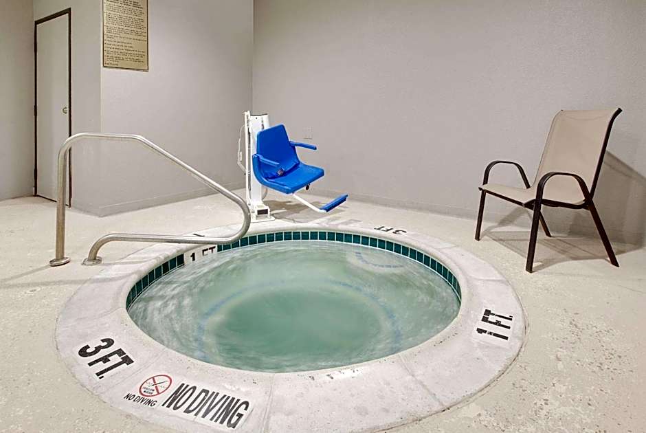 Days Inn by Wyndham Mesquite Rodeo TX