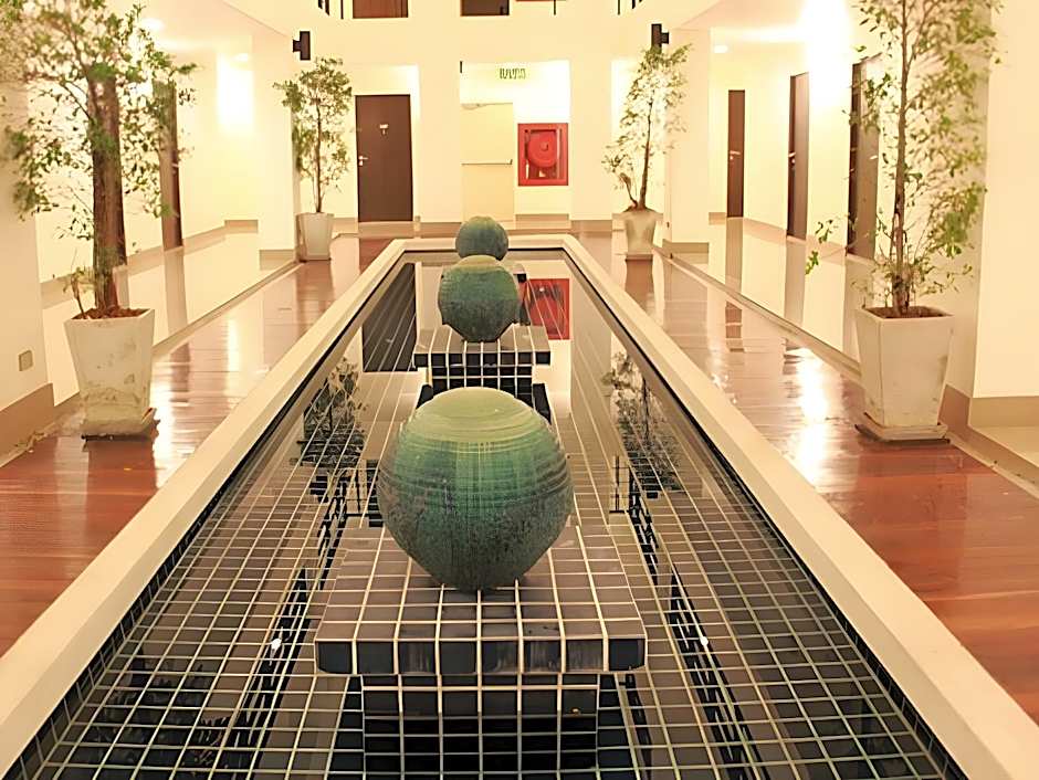 The Atrium Ratchada 13 Hotel