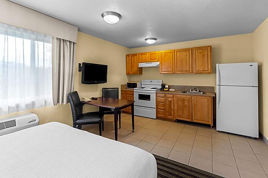 Quality Inn & Suites Vancouver - Hazel Dell