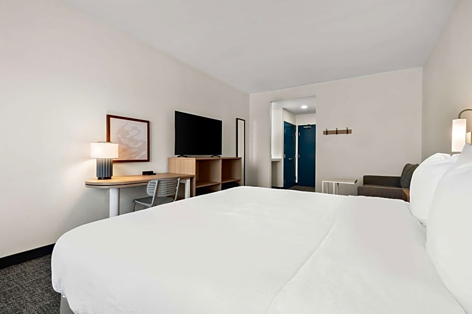 Spark by Hilton Lancaster Dutch Country