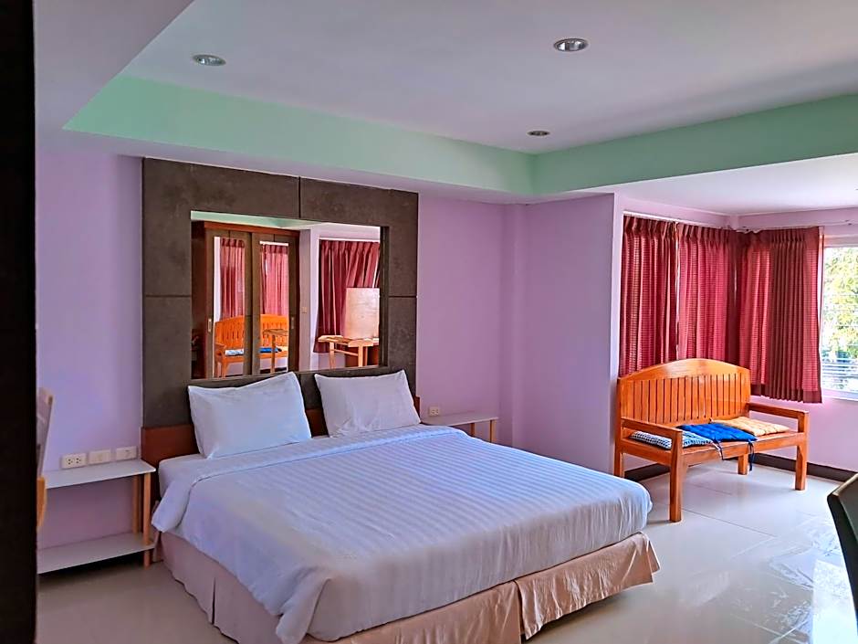 Baan Thara Guesthouse