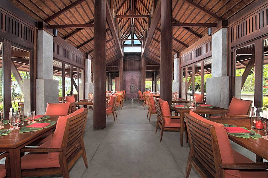 Marriott's Phuket Beach Club