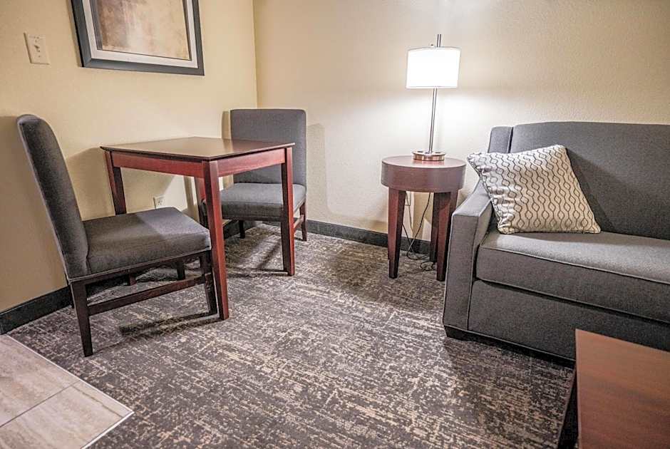 Cobblestone Hotel & Suites - Lamar