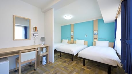 Triple Room - Non-Smoking