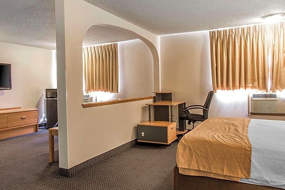Brentwood Inn Clinton