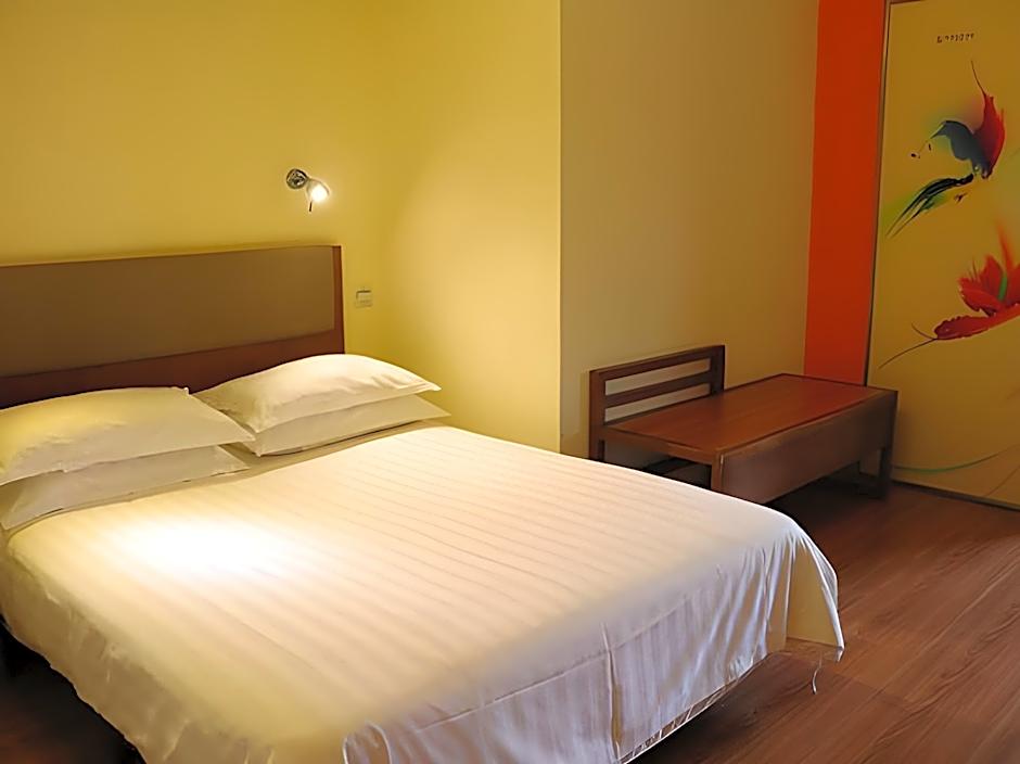 4th Zhongshan Road Garden Inn