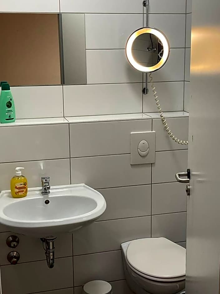 Monteur Zimmer Kreisel