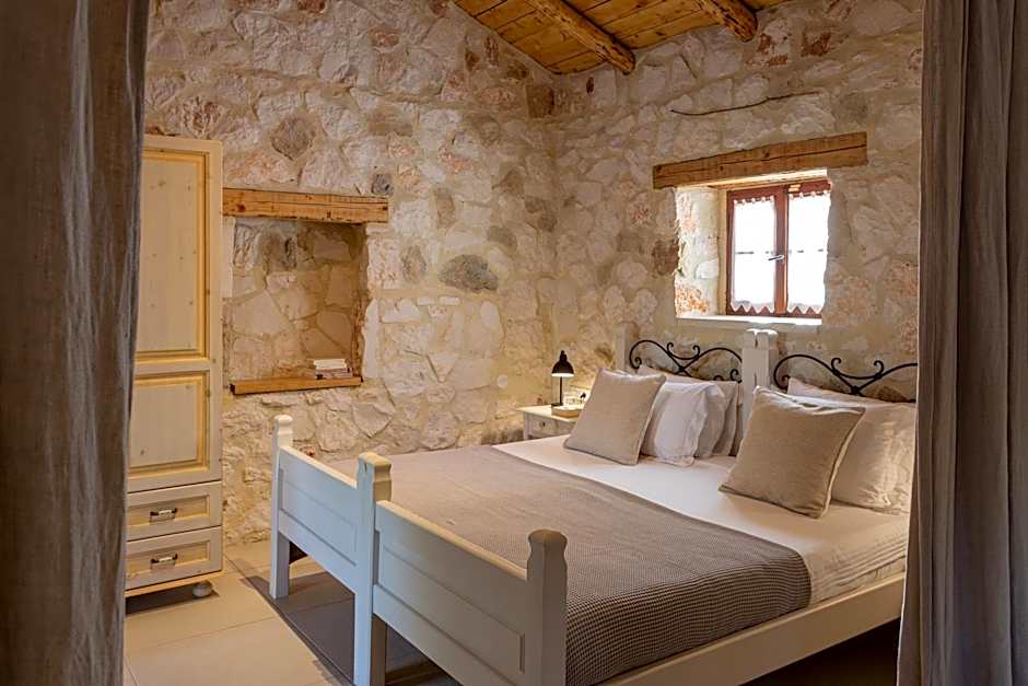 Paliokaliva Apartments and Villas