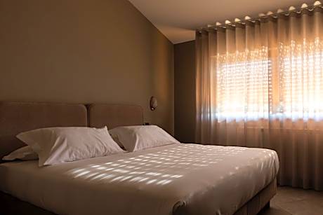 Double Room with Lake View