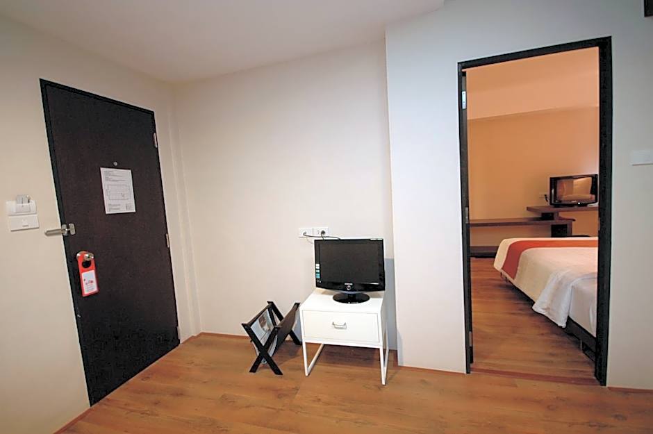 Photo 1 of 10 of Junior Suite
