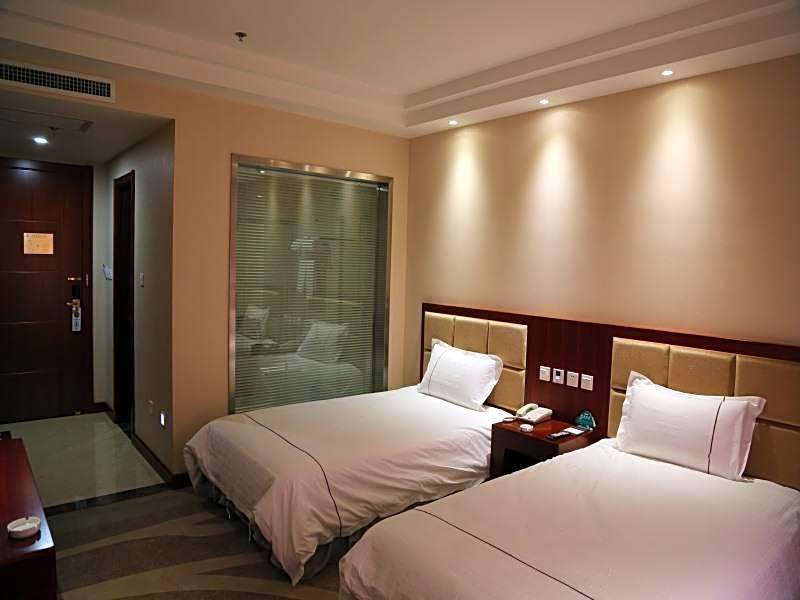 GreenTree Inn Yizhou Fanshi Bus Station Business Hotel