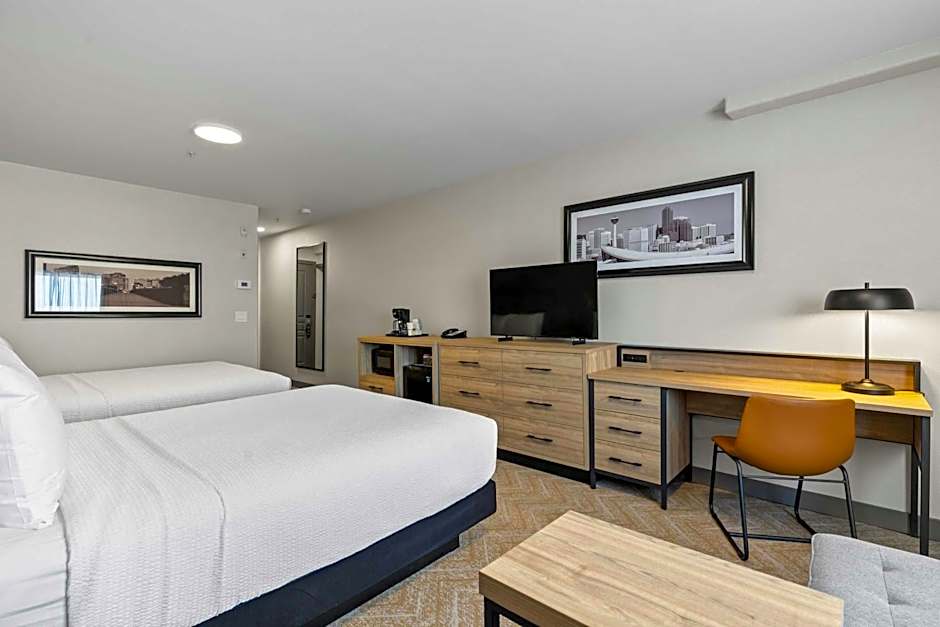 Sandman Hotel & Suites Calgary West