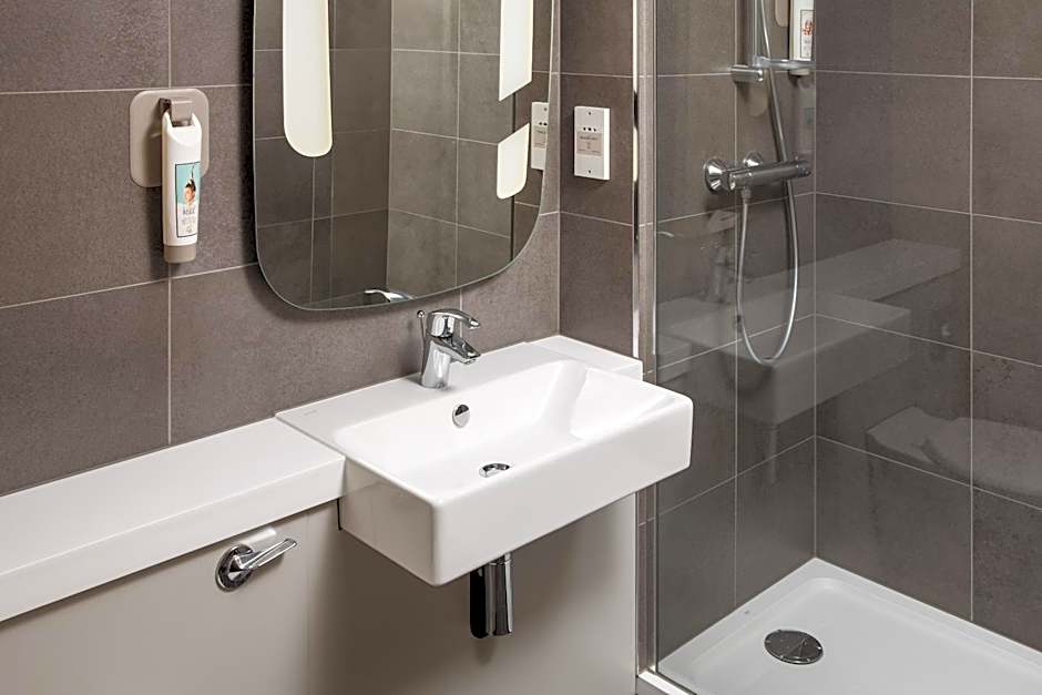 Ibis Coventry South Whitley Hotel