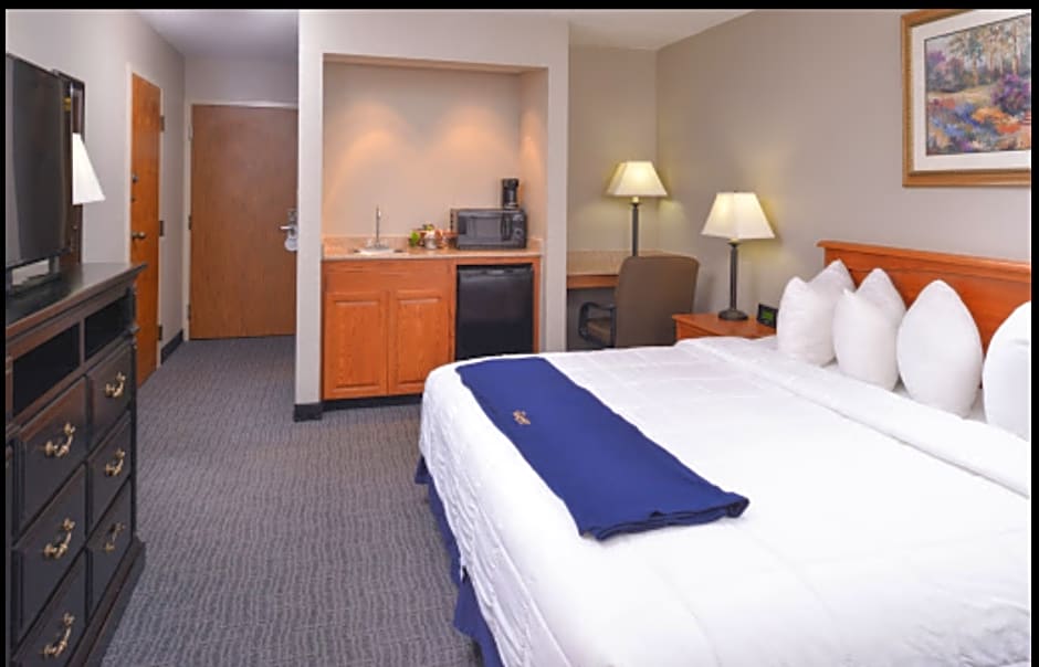New Victorian Inn & Suites – Omaha, NE