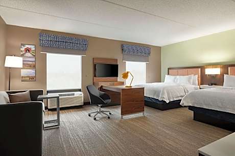 Queen Studio Suite with Two Queen Beds - Non-Smoking