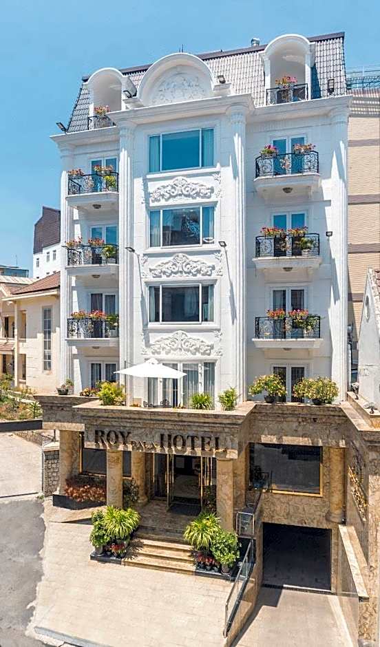 Roy Dala Hotel