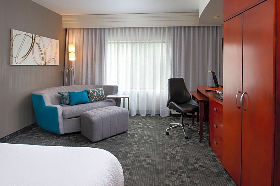 Courtyard by Marriott High Point