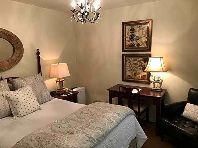 Photo 1 of 7 of 1 Queen Bed