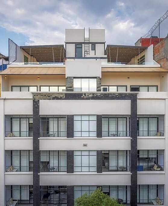 P401 Zocalo & Cathedral 2bdrm 2bath AC