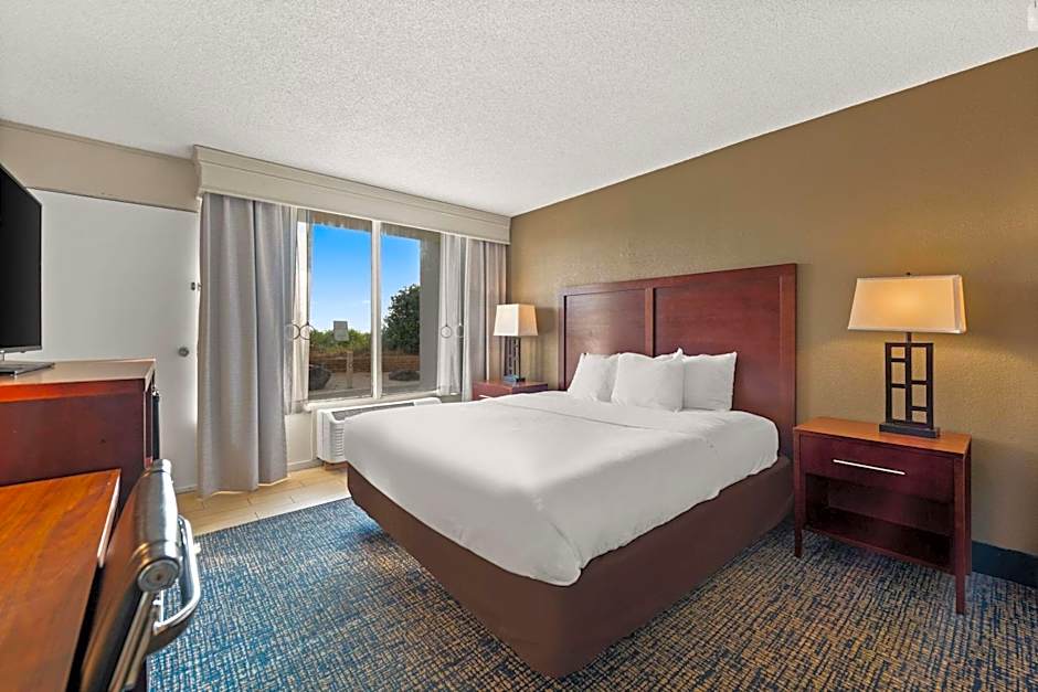 Comfort Inn On The Ocean